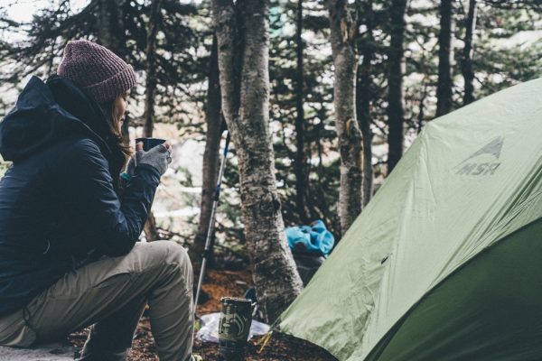 山ガール必見！安全・快適な登山のためのシルク(絹)インナー | 最高級素材純絹（シルク）100%使用の下着通販店【Mayui】