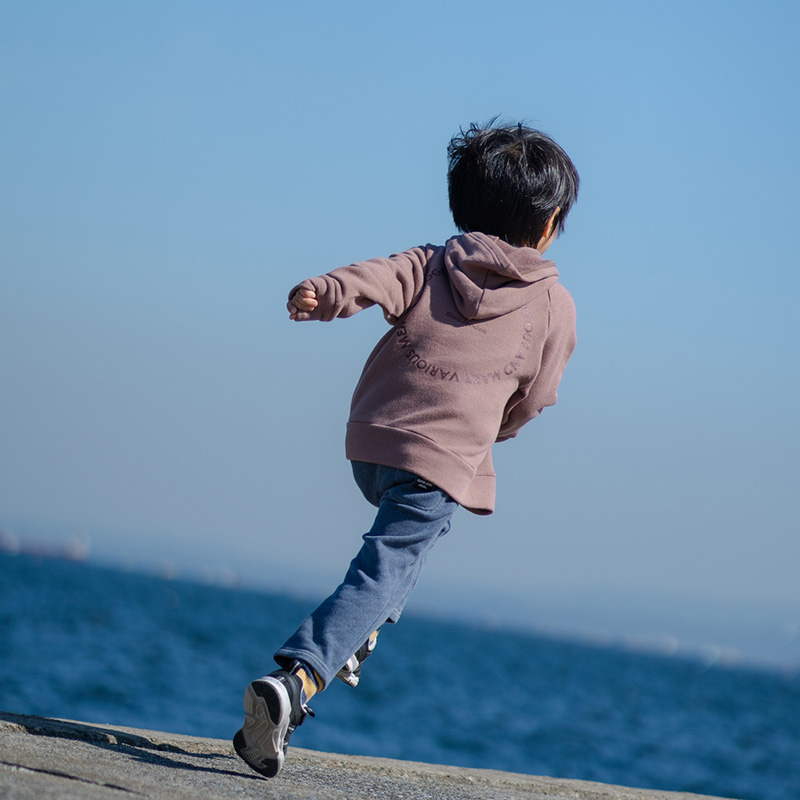 外遊びやレジャーにおすすめ！「着るだけ」の簡単UV対策